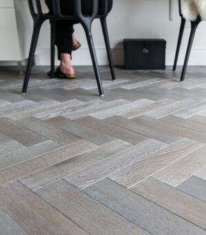 V4 - ZB103 Silver Haze